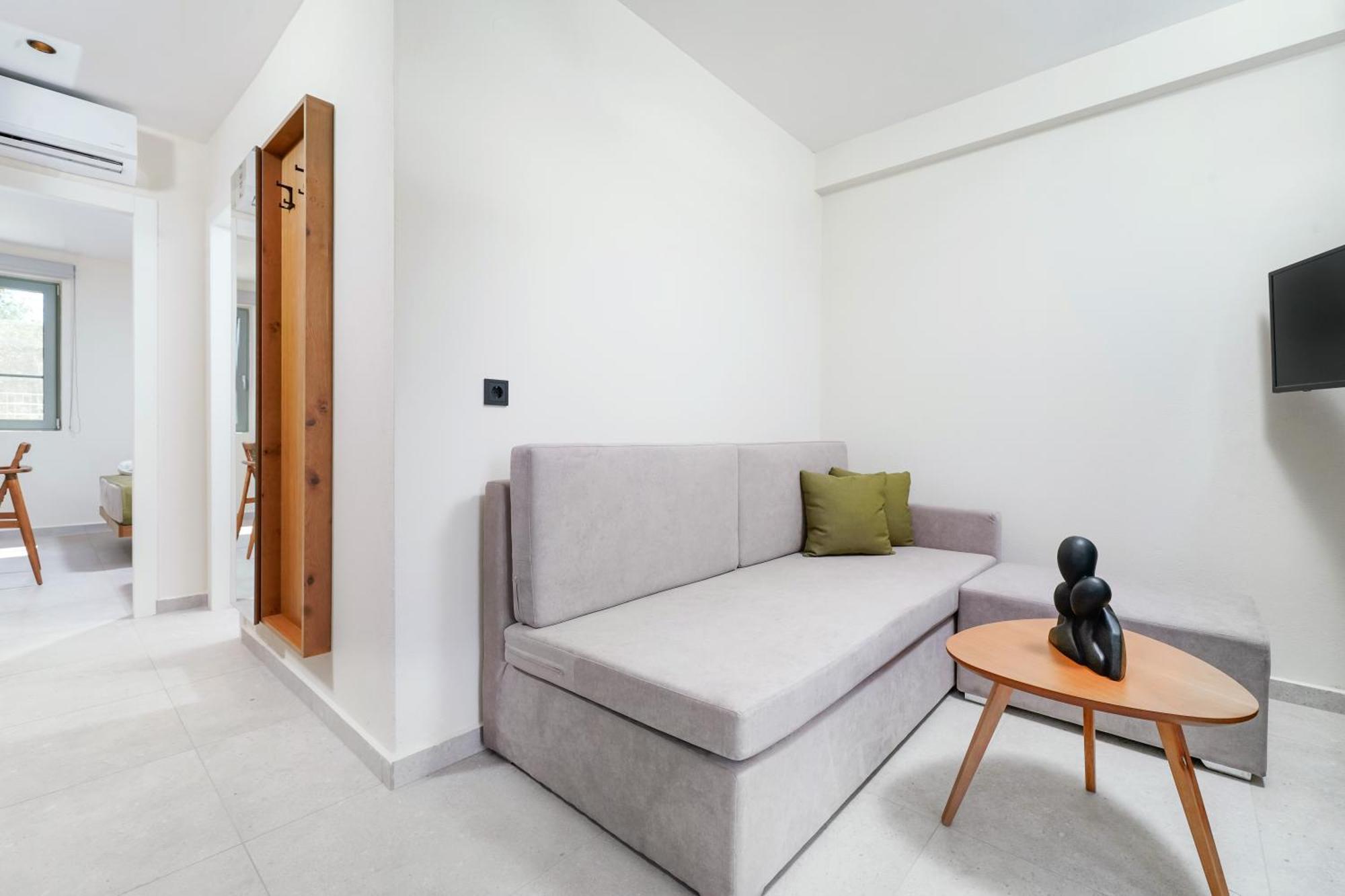 Azzure Luxury Suites Potos Exterior photo